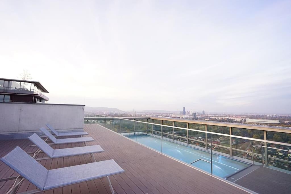 Exclusive Condo With Pool And Terrace เวียนนา ภายนอก รูปภาพ
